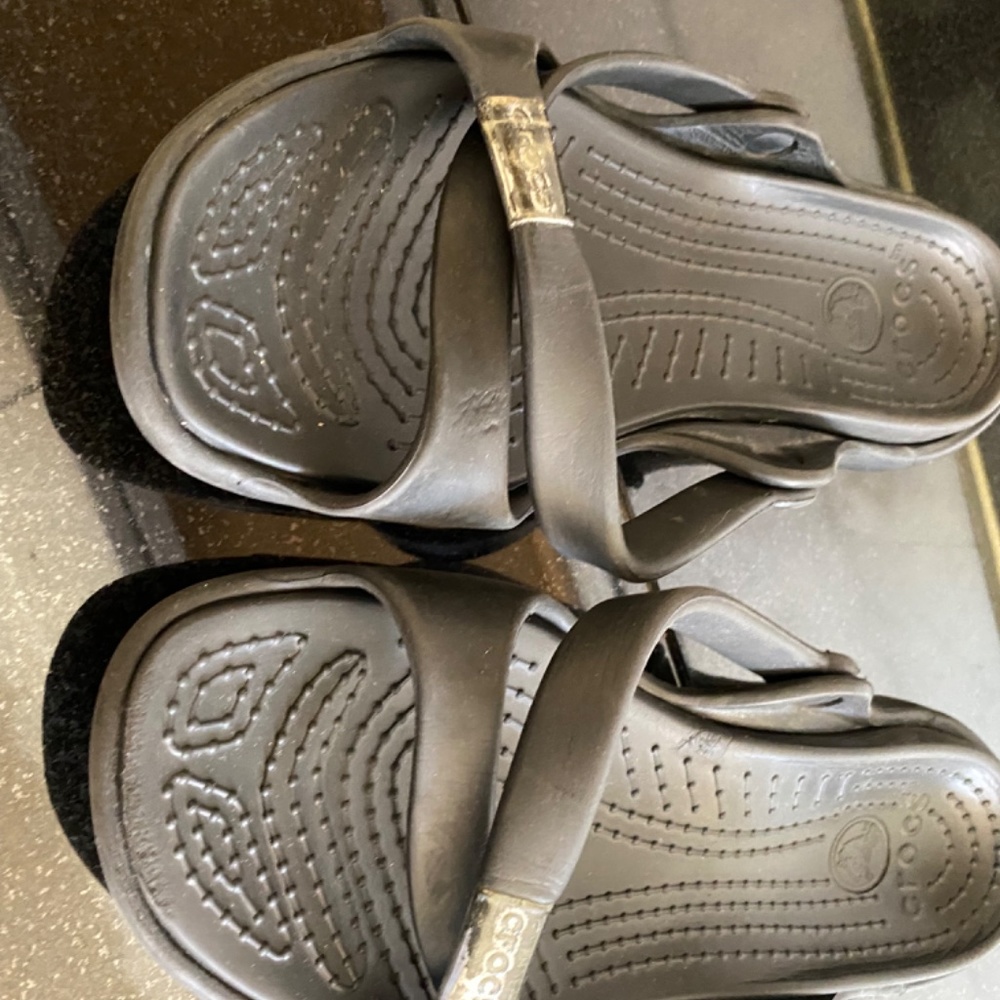 Crocs - Picture 15 of 16